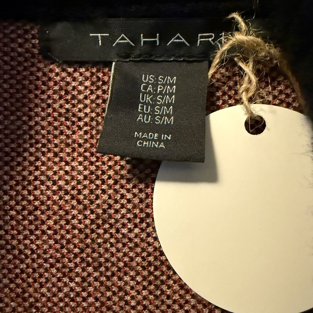 NWOT Tahari Plaid Full Zip Poncho Cape Knit Sweater, Size S/M - Picture 9 of 10